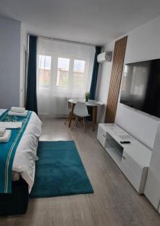 Hunedoara Apartment | Mady STUDIO