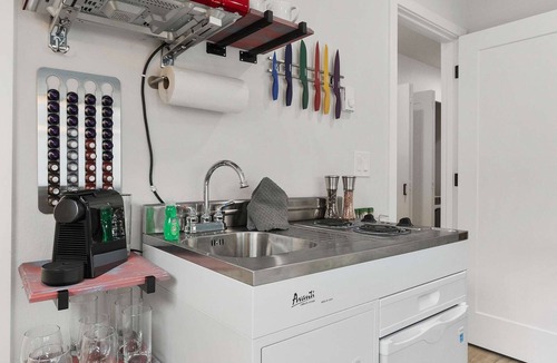 Whittier Heights Apartment | Mae's sweet suite - Micro Studio - 91Walkscore