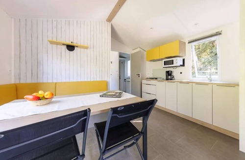 Chatel-Guyon House | Maeva Respire campsite in La Croze * - Mobile home Zen 3 Rooms 4 People + TV