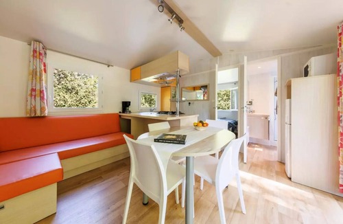Chatel-Guyon House | Maeva Respire campsite in La Croze * - 3 Room Relaxation Mobile Home 4 People + TV