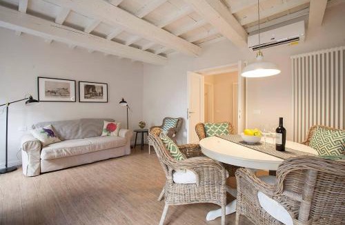 San Frediano Apartment | Maffia Luxury