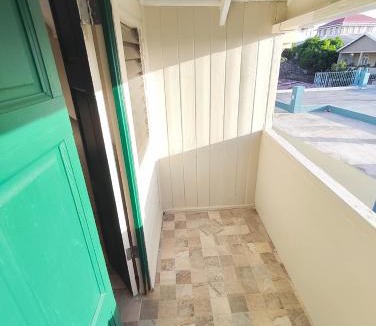 Roseau Hotel | Mage B&B 1