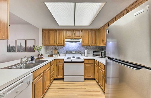 Waynesville Apartment | Maggie Valley Townhome In Smoky Mountain Foothills