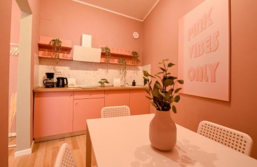 Bucharest City-Centre Apartment | Magheru Boulevard Cozy Studios - Where Less is More