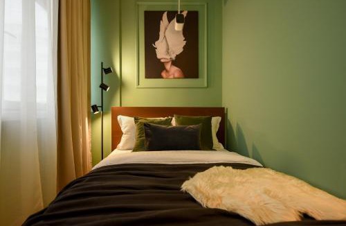 Bucharest City-Centre Apartment | Magheru Boulevard Cozy Studios - Where Less is More