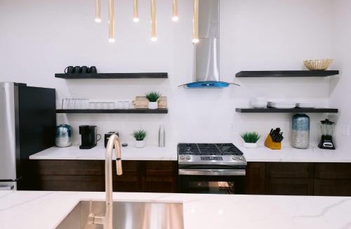 Tulane - Gravier Apartment | Magic canal