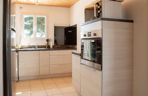 Dragey-Ronthon House | Magic Mountain breathtaking view of Mt Stmichel Bay