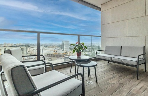 Kiryat Moshe Apartment | Magical 2BR Parking with amazing view in city gate