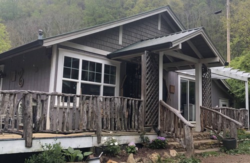 Mars Hill House | Magical art filled cottage in the blue ridge mountains