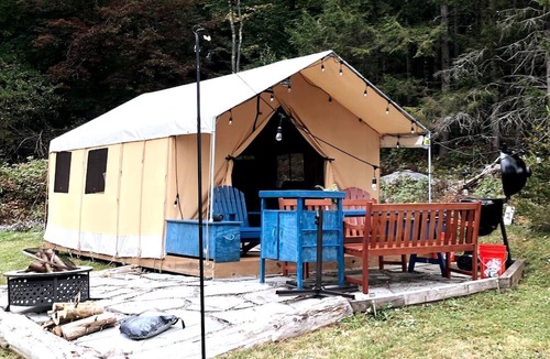 Roscoe RV Rental | Magical Catskill Glamping Retreat Two Hours from NYC