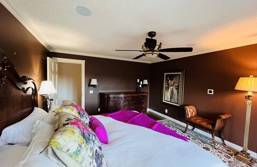 North Cowichan House | Magical Farm Villa with Heated Salt Water Pool