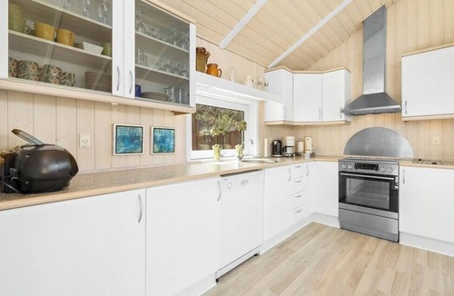 Fynshav House | Magical front row sea views at Anslet Beach
