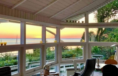 Fynshav House | Magical front row sea views at Anslet Beach