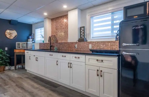 Chase House | Magical Themed Decor! Pets Welcome! 3 Bedrooms