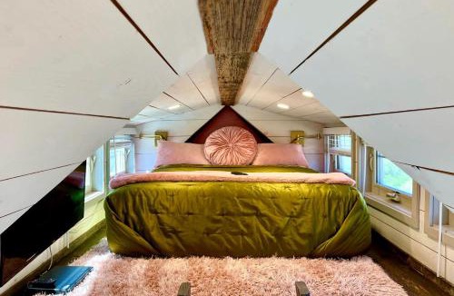 Virgin House | Magical Tiny House with a Hot Tub for Zion National Park Getaways
