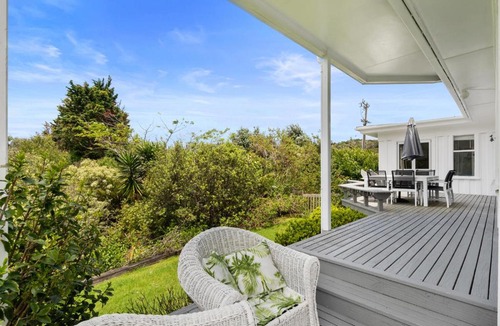 Waipu Cove House | Magical Waipu - Waipu Cove Holiday Home