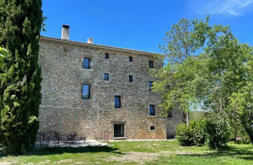 Saint-Hippolyte-de-Caton House | Magnanerie de Sainte Croix