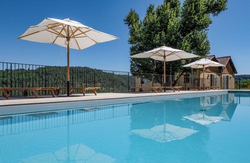 Saint-Germain-de-Belves House | Magnificent renovated farmhouse in the heart of the Dordogne