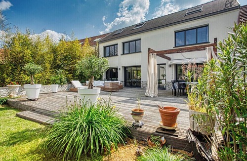 Jouars-Pontchartrain Villa | Magnificent villa with swimming pool, near Versailles and Paris