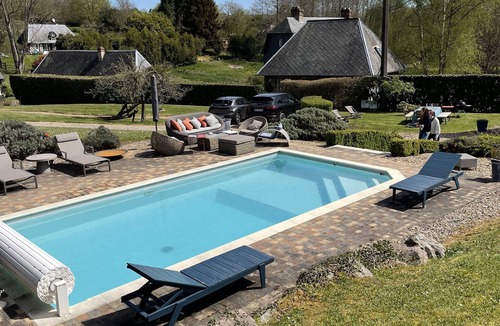 Le Mesnil-sur-Blangy Cottage | Magnificent country house, private garden and heated pool, 15 min from Deauville