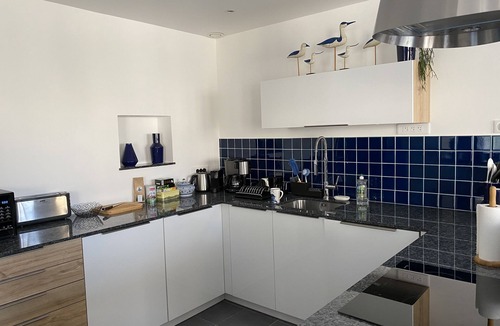 Noailles Condo | Magnificent 4* loft on the Canebière. Marseille, France. Air-conditioned. Autonomous arrival.