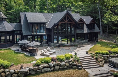 Seguin Cottage | Magnificent 6bdrm 8bath luxury on Lake Joe! Hot Tub! Gym! Boathouse!
