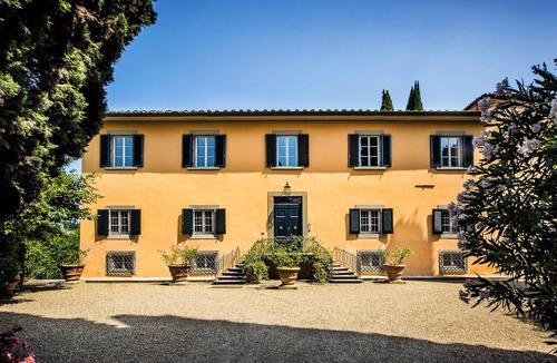 Arcetri Villa | MAGNIFICENT 8BD-8.5BA VILLA WITH HEATED POOL 1 MILE AWAY FROM HEART OF FLORENCE!