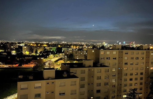 Bron Apartment | Magnificent apartment in a private residence for 8 people, 5 minutes from Lyon, view of Part Dieu