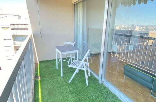 Bron Apartment | Magnificent apartment in a private residence for 8 people, 5 minutes from Lyon, view of Part Dieu