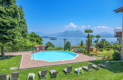 Carciano Apartment | Magnificent apartment in the dependence of a prestigious art nouveau villa with pool