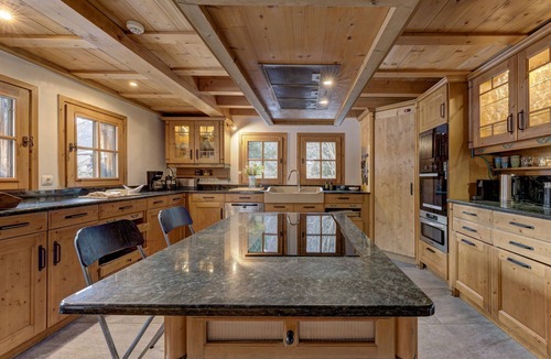 Chamonix City Centre Ski Chalet | Magnificent Chalet Valhalla 5*, central Chamonix