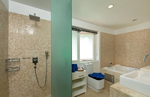 Patong Villa | Magnificent modern Villa with private swimming pool at Patong Beach