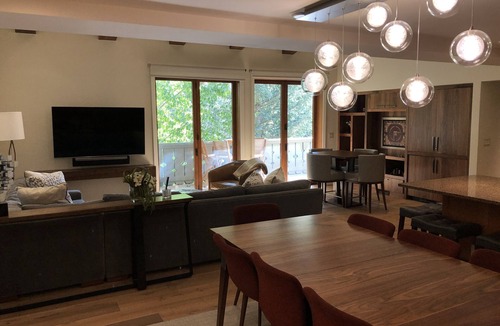 Vail Condo | Magnificent Pent House With pool and Hot tub In vail Village. Lic#008001