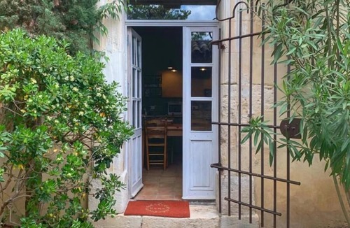 Rustrel House | Magnificent Provencal farmhouse for 10 people with swimming pool