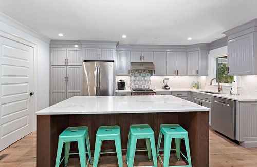 East Beach House | Magnificent Family East Beach Escape! Private Heated Pool, Putting Green, Short Walk To Beach