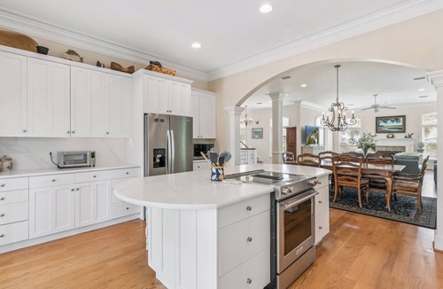 East Beach House | Magnificent Ocean Views, Private Heated Pool, Billards on East Beach!