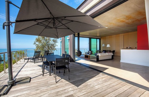 Pyla-sur-Mer Villa | Magnificent villa on 1st line, direct beach access, close to shops