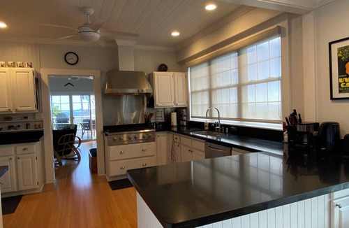 Maunalani Heights House | Magnificent views, spacious and breezy, affordable 3-bedroom home in Paradise