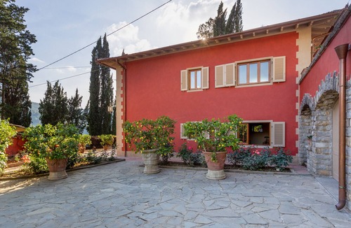 Dicomano Villa | Magnificent villa located in Dicomano, in the heart of Valdisieve and Mugello