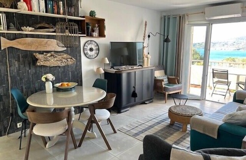 Agay Apartment | Magnifique 2 pièces climatisé avec vue mer et piscine