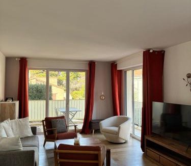 Cap-d'Antibes Apartment | Magnifique appartement climatisé de 87m², à 100m de la plage