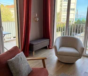 Cap-d'Antibes Apartment | Magnifique appartement climatisé de 87m², à 100m de la plage