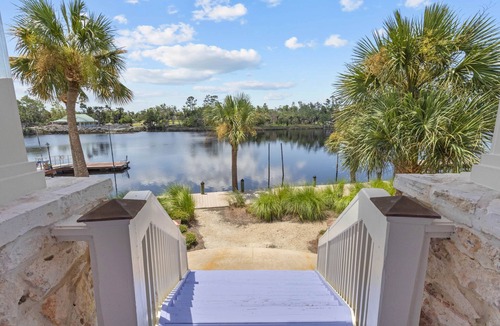 Steinhatchee House | Magnolia Breeze Getaway - Steinhatchee Florida