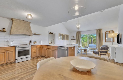 Pooler House | Magnolia Escape – Modern Comfort Near Savannah