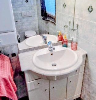 Ankaran Apartment | Magnolia Garden, 12 min walk to the beach