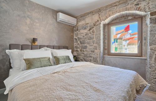 Split House | Magnolia Luxury Rooms