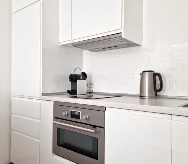 Untermberg Apartment | Magnolia: Moderne, voll möblierte Wohnung