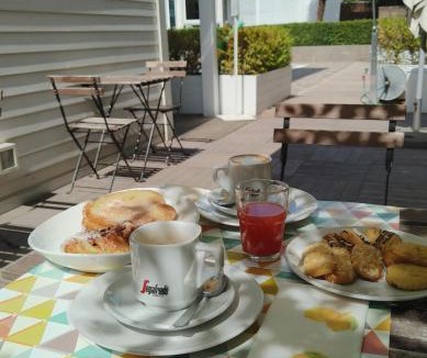 Faenza Bed & Breakfast | Magnolia Room & Breakfast