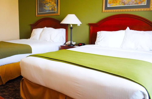 Commerce Hotel | Magnuson Hotel Commerce
