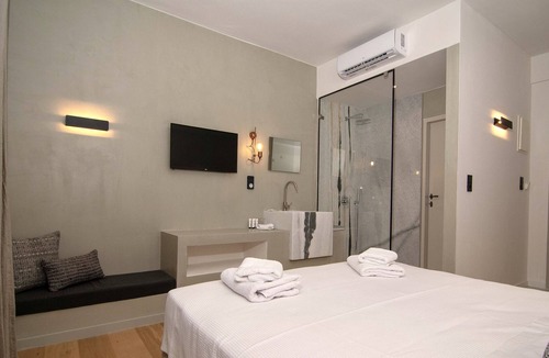 Logaras House | Magoo Suites, Seaside, Balcony, Beach